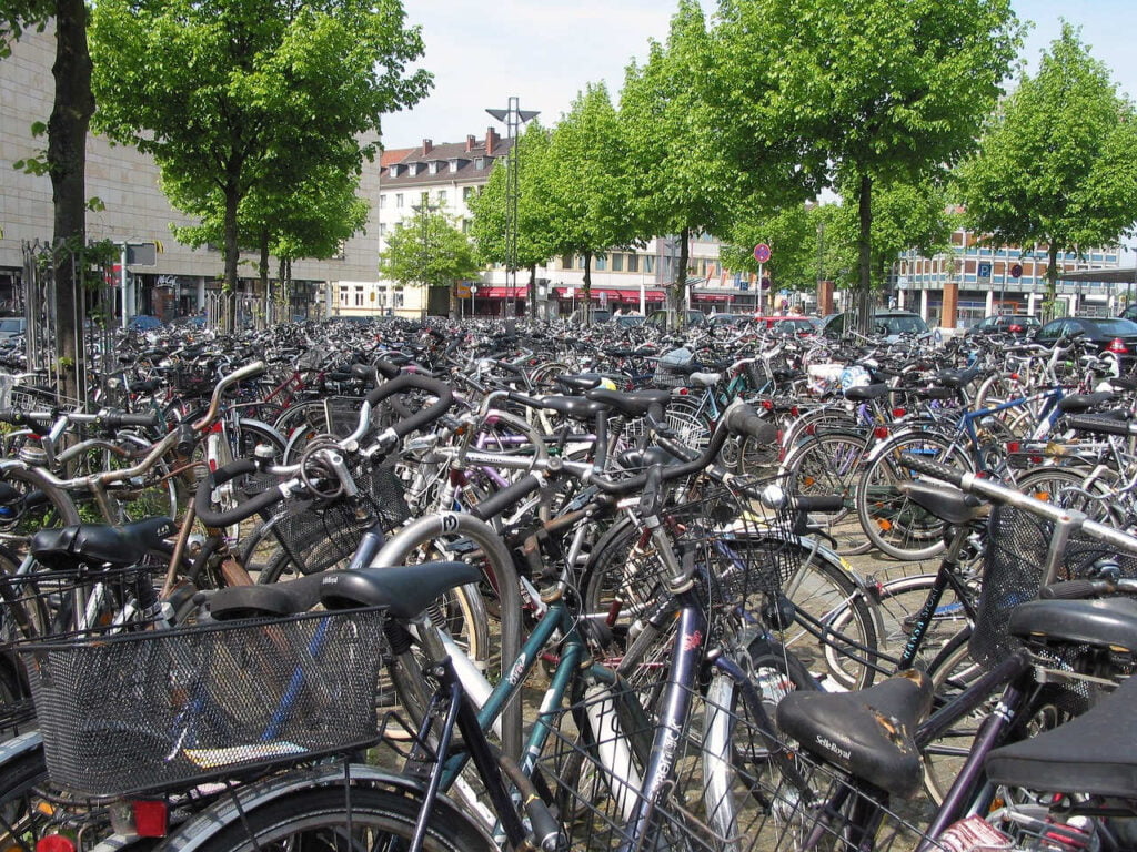 Eine Fahrradsteuer würde den Haushalt entlasten und für Radfahrer bessere Verhältnisse schaffen