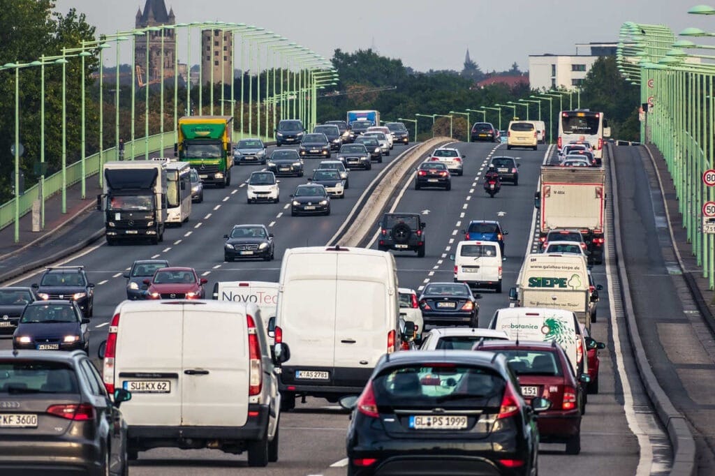 Die Domain rush-hour.de kann vielfältig und in den verschiedensten Bereichen eingesetzt werden.